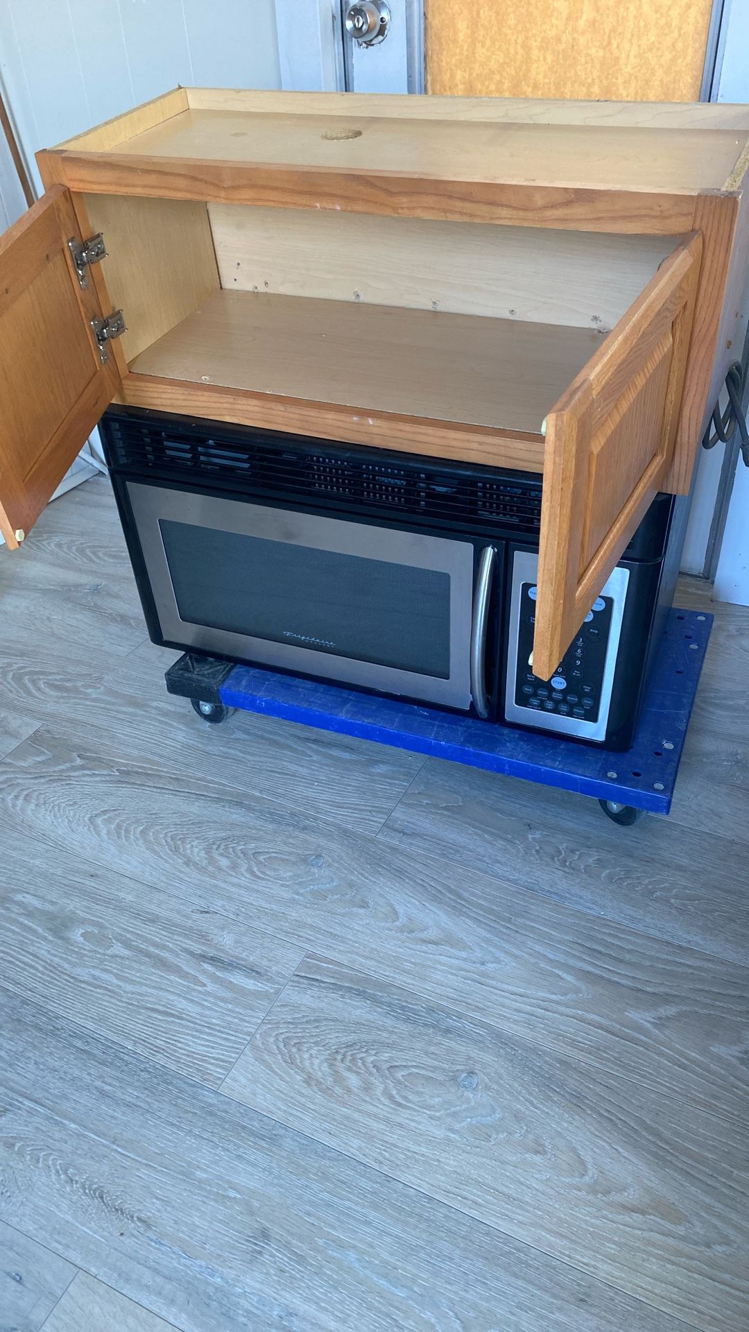 Microwave Oven