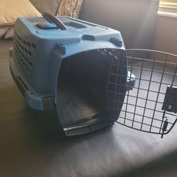 **Doggy / Cat Kennel**