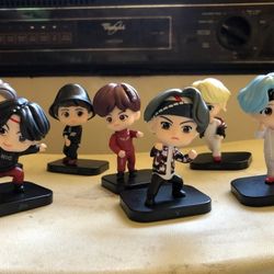 BTS Mini Figures