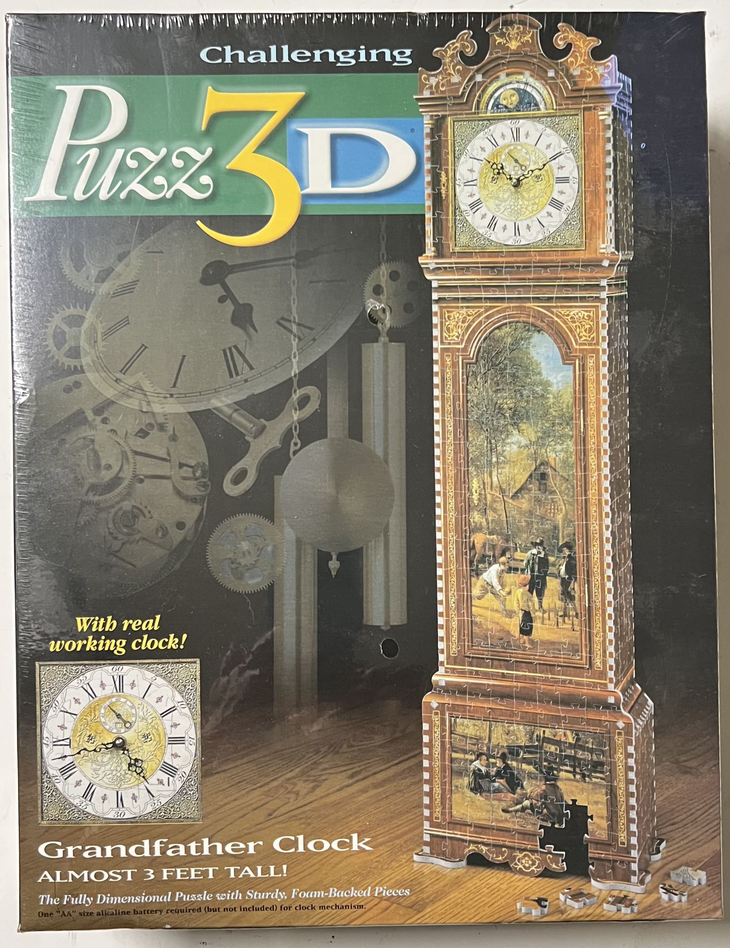 Milton Bradley Puzz 3D Grandfather Clock 777 Pieces - Working clock puzzle