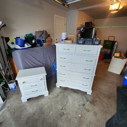 Bassett Dresser and Nightstand