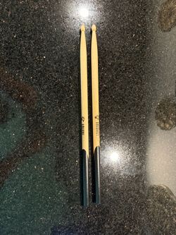 Lolunut 5A Drumsticks with Enhanced Grip Black Anti-slip Coating on Handles 16”