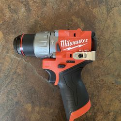 Milwaukee M12 Hammer Drill 