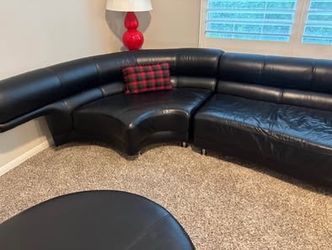Black Leather sectional in great condition