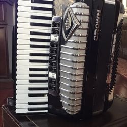 Crown Accordion