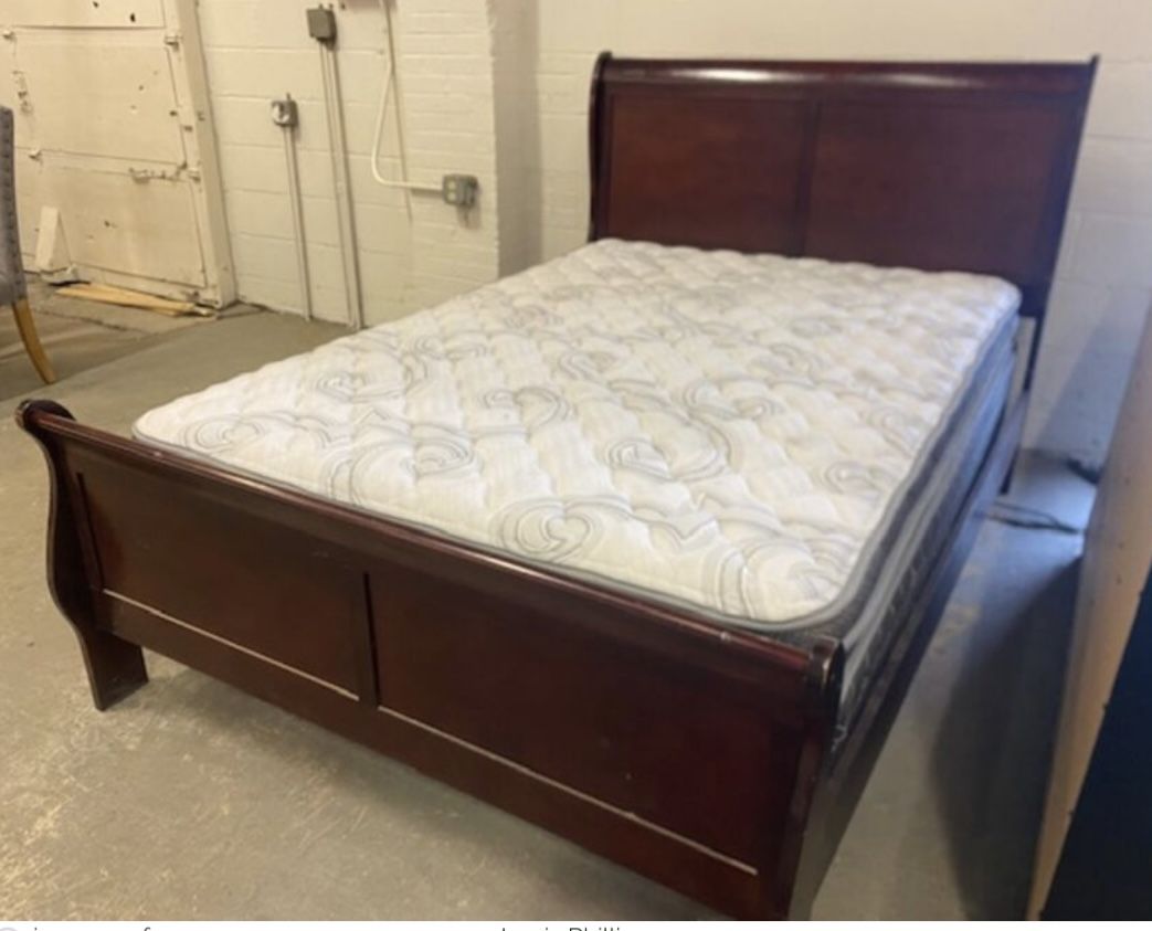 Beautiful Bed Frame Set