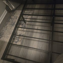 Tattago Heavy Duty Queen Platform 3500 Lbs Limit  IT NEED TO BE GONE ASAP!!!!!