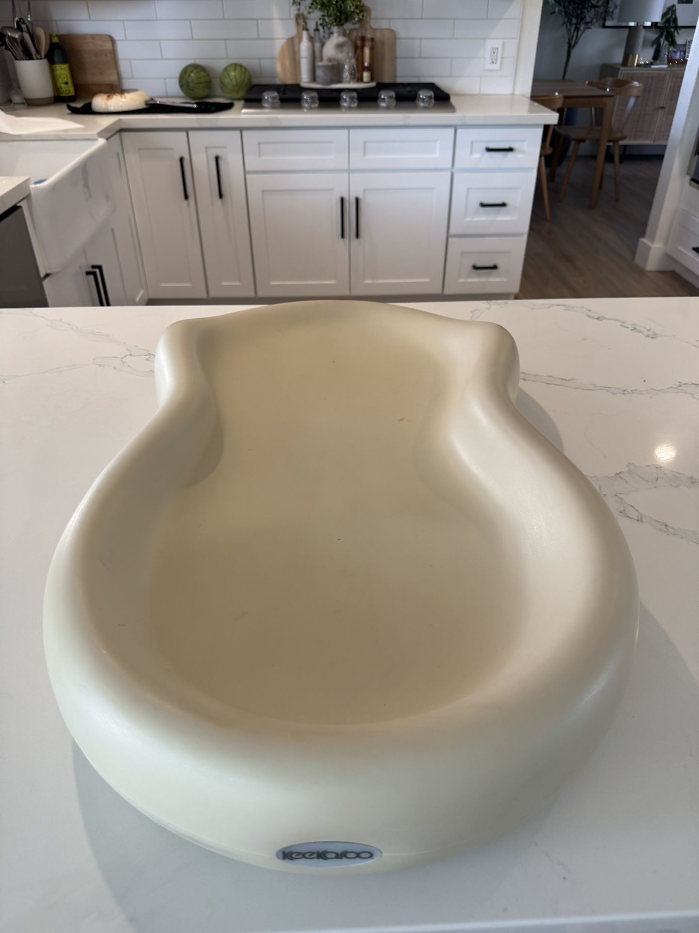 Keekaroo Baby changing 