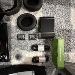 SteelSeries wireless Artic Nova Pros. Almost new