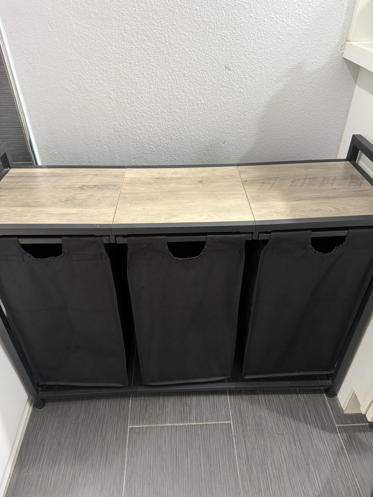 Laundry Hamper, Laundry Basket 3 section, 3 X43 L, Laundry