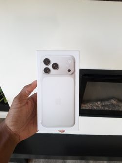 iPhone 17 Pro Max Silver – 512GB