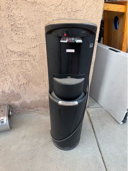Water dispenser