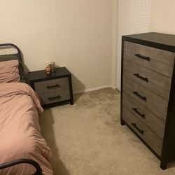 Bedroom Furniture Set