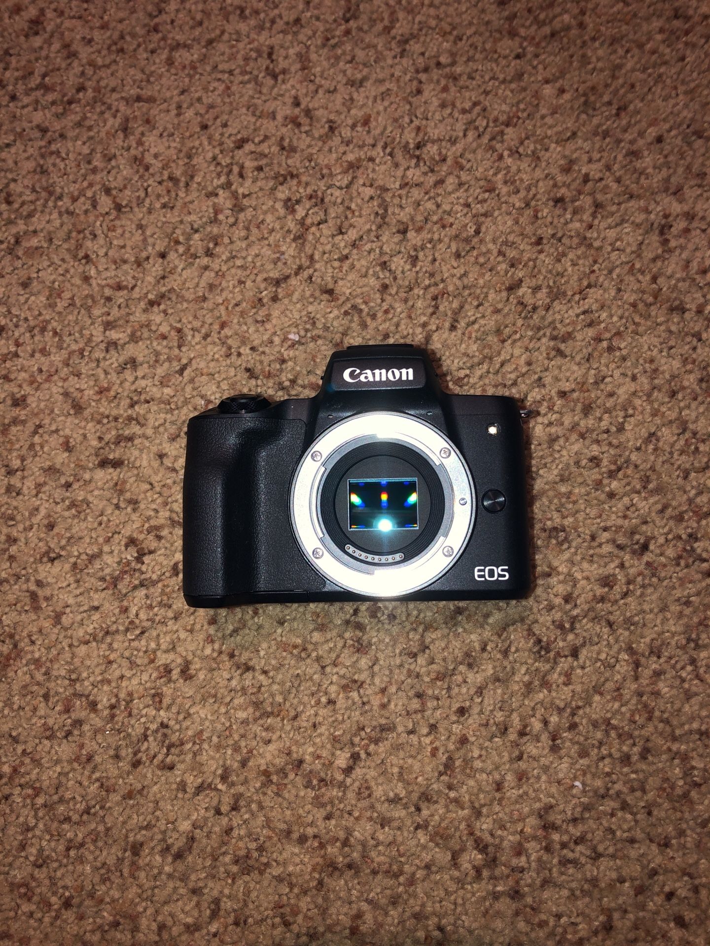 Canon EOS M50 Mirrorless Camera kit 15-45 & 55-200 lenses