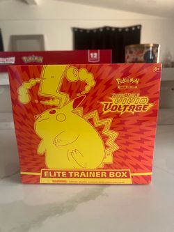 Pokémon Sword & Shield Vivid Voltage Elite Trainer Box