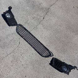 E92 335i M-SPORT bumper trim insert & Fog Lights✅