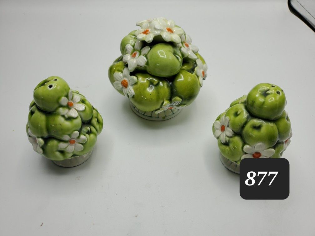 Antique Apples Salt And Pepper Shakers And Sugar Bowl
