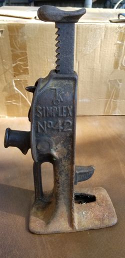 Train jack antique