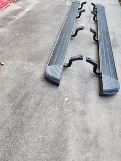 Toyota Tundra Oem Runming Boards And Hardware