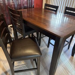 Dining table with chairs