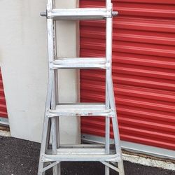 Foldable Ladder/Scaffolding Max. Extension 14'