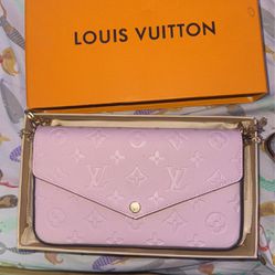 purse  Louis Vuitton 
