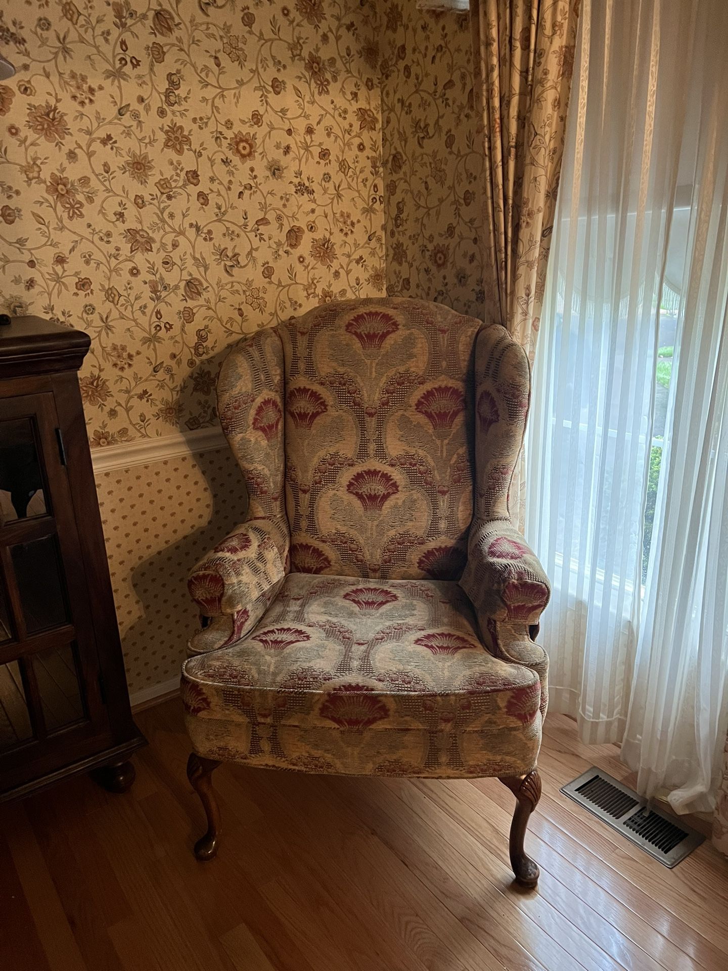 Free - 2 matching Wing Chairs