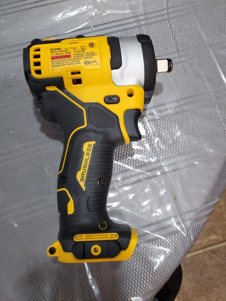 Dewalt 12volt 1/2" Impact Wrench 