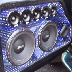 Custom Panels & Audio