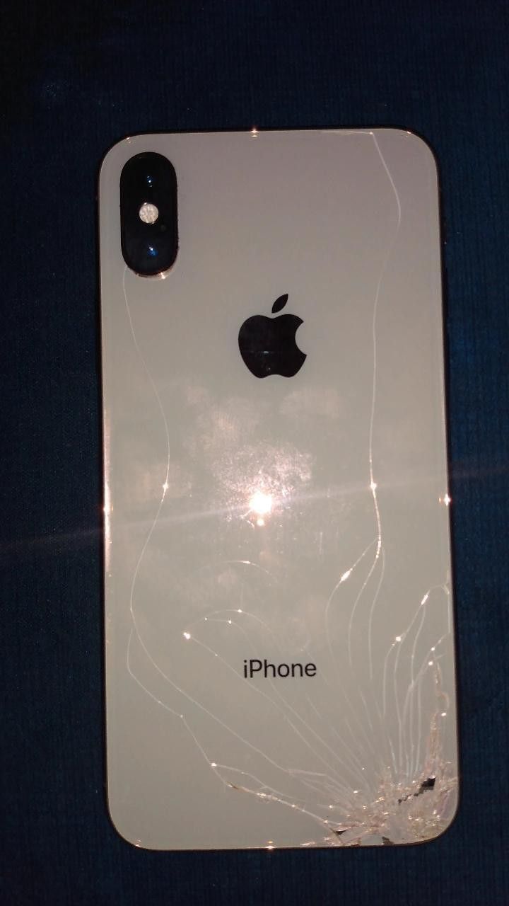 iPhone XS