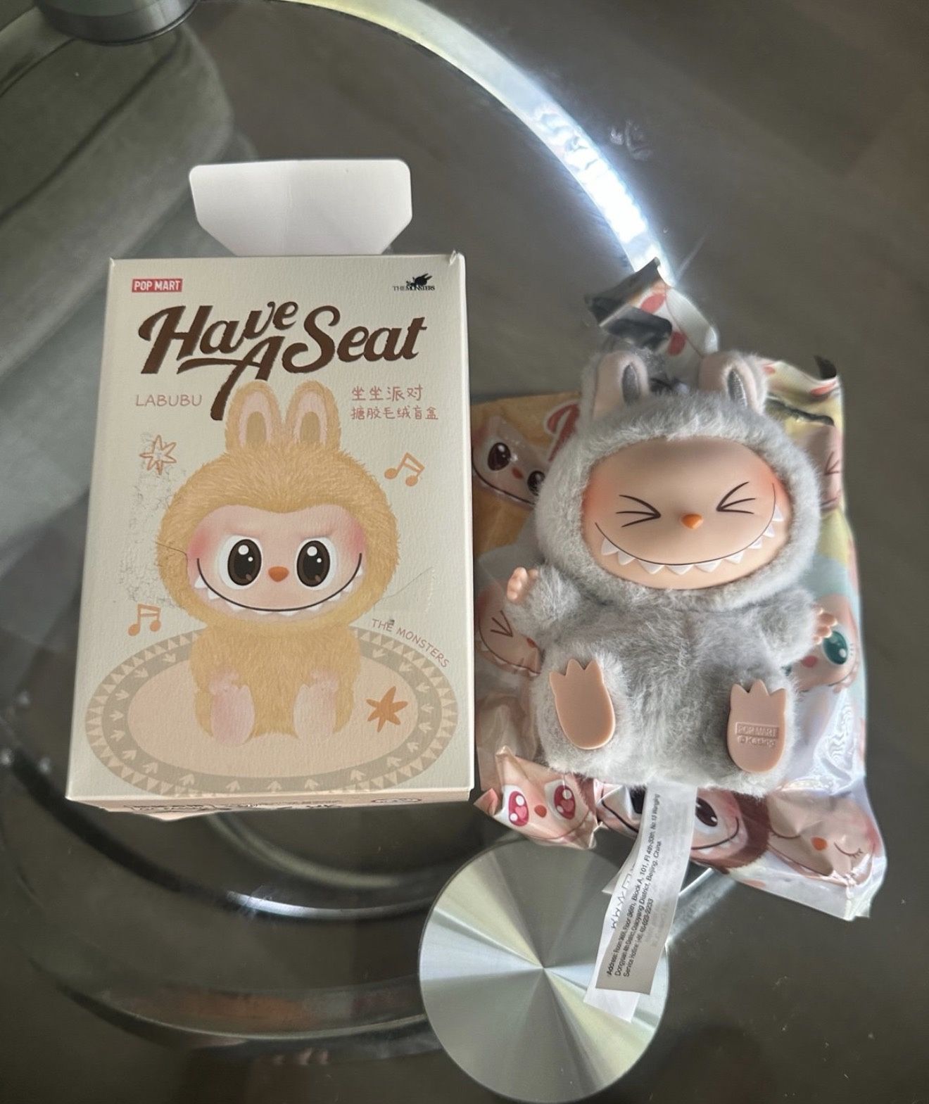 Labubu Have A Seat And Macaroon LOT