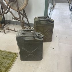 Collectible WWII gas can , jerry can, great for display, 1944 and 1952