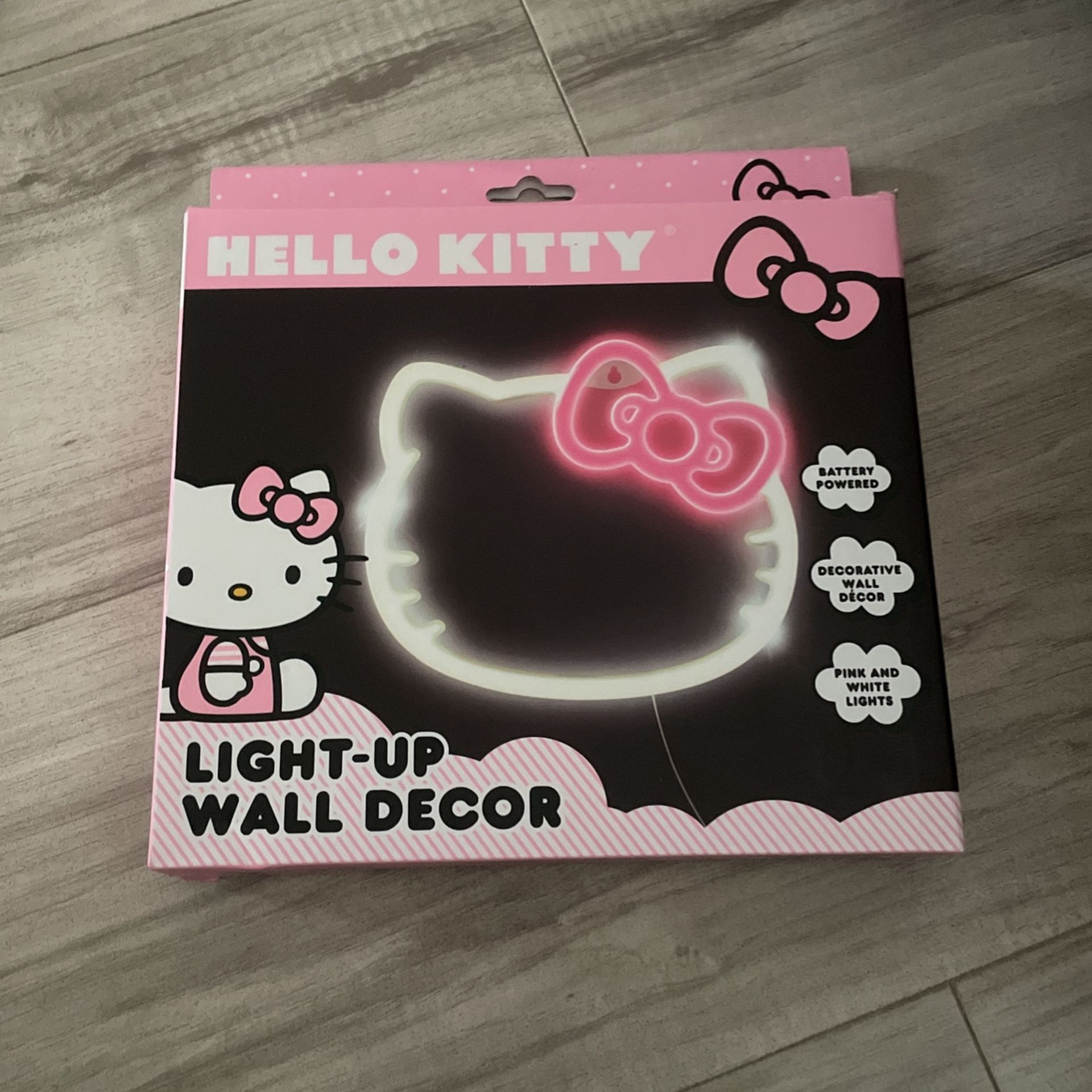 Hello kitty light-up wall decor