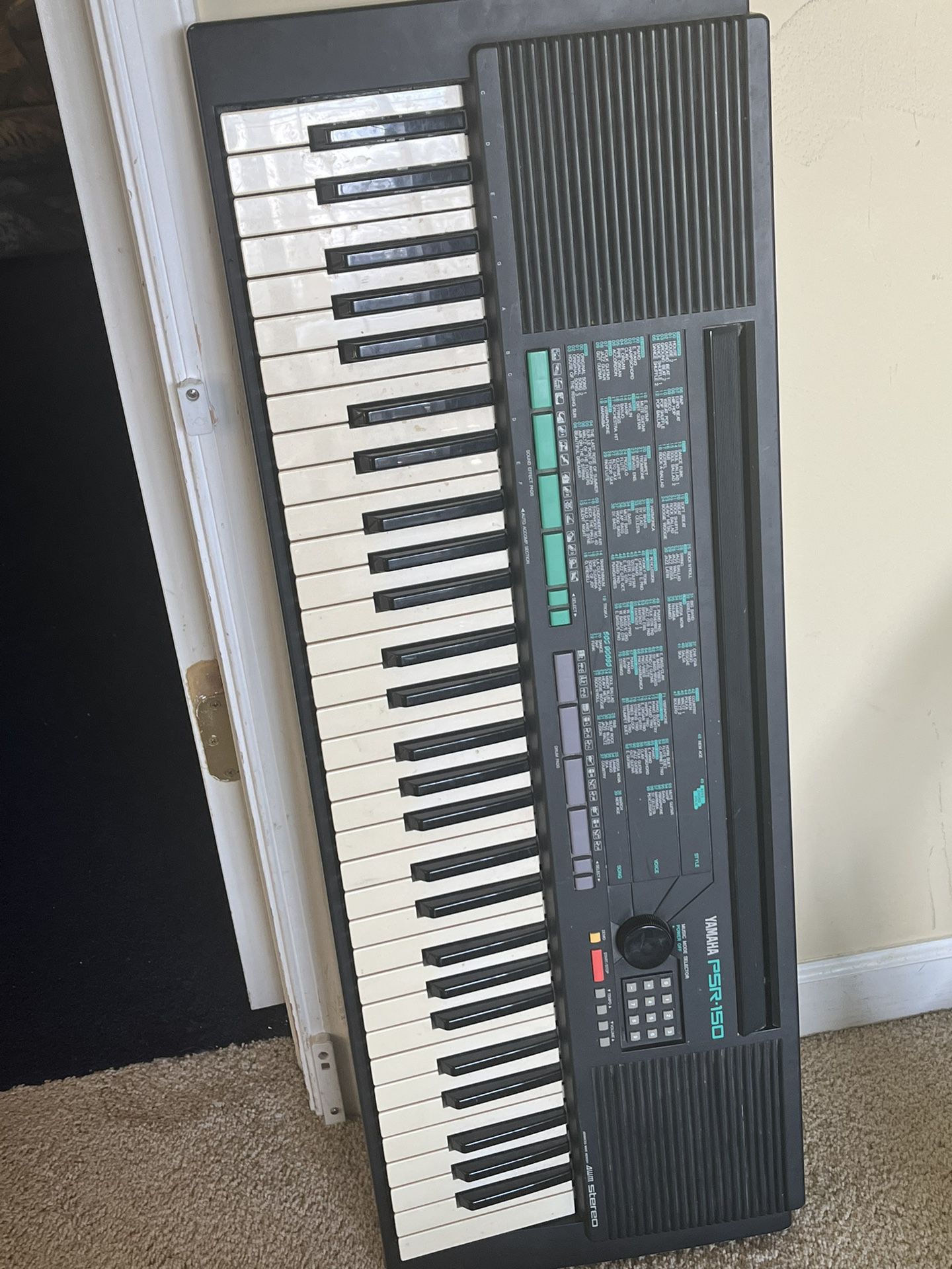Old Keyboard Piano With No Cord 