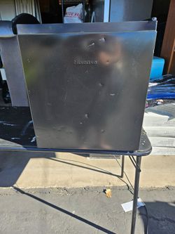 Hisense mini fridge