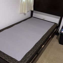 Twin bed frame with boxspring