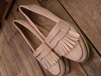 Ladies slip on shoes sz 7