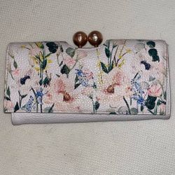 Ted Baker Esma Floral Print Wallet/Purse