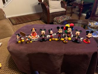 Vintage Micky Mouse lot of 10