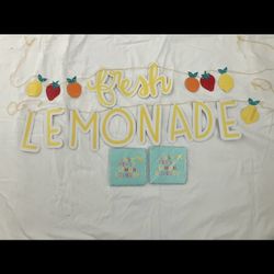 Leamonade Banner with napkins 