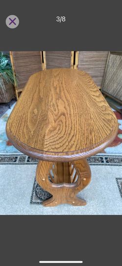 Oval End Table Magazine StorageVintage Oak - 27L x 24H x 13W - Excellent condition 