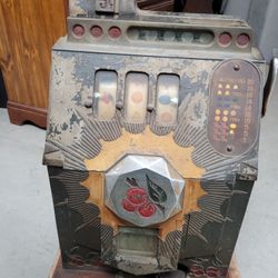 1930s Busting Cherry Nickel Slot Machine 