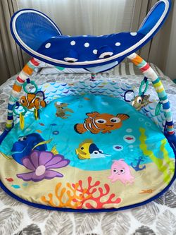 Bright Starts Disney Baby Finding Nemo Play Mat