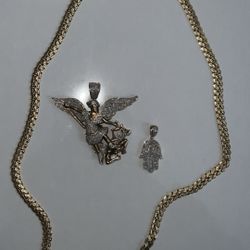 Looking. To Sell In A Bundle All Real 14k Natural Diamonds