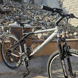Gt Mountain Bike 