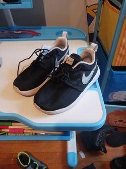 Boys Gym Shoes Size 1