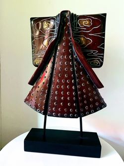 Statue home decor
