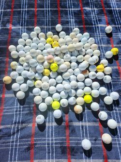 25 Practice Golf Balls 