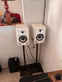 DJ monitors pioneer DJ DM – 50 BT – W white