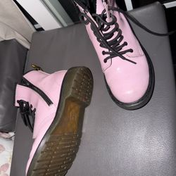 Dr M Size 3 